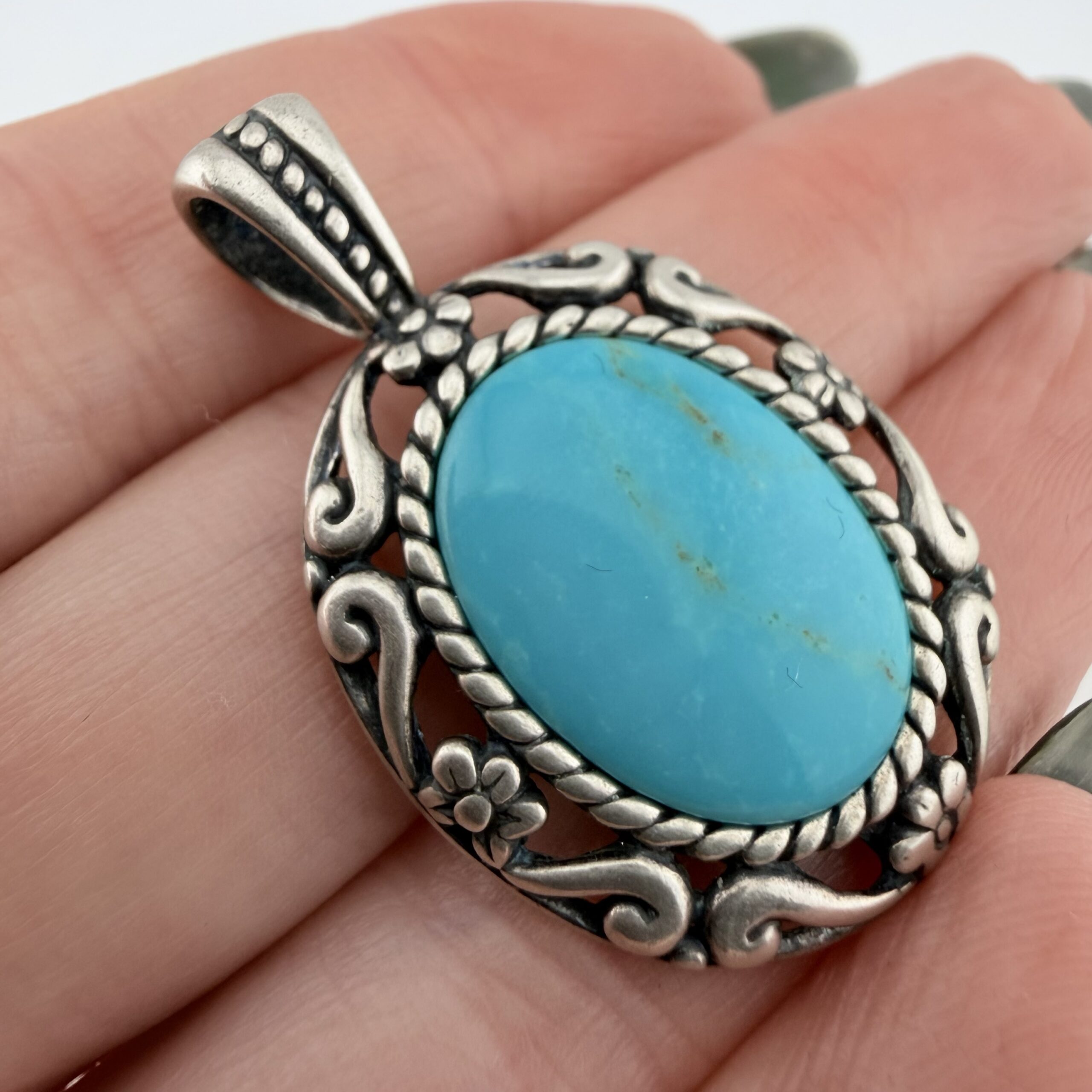 Carolyn Pollack Relios Southwestern Sterling Silver and Turquoise Floral Pendant - Image 3