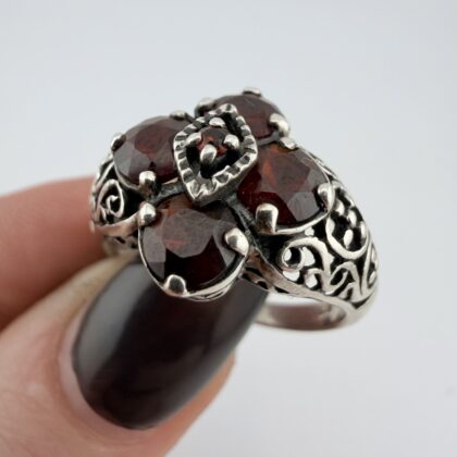 Vintage 1990s Sterling Silver and Garnet Ring