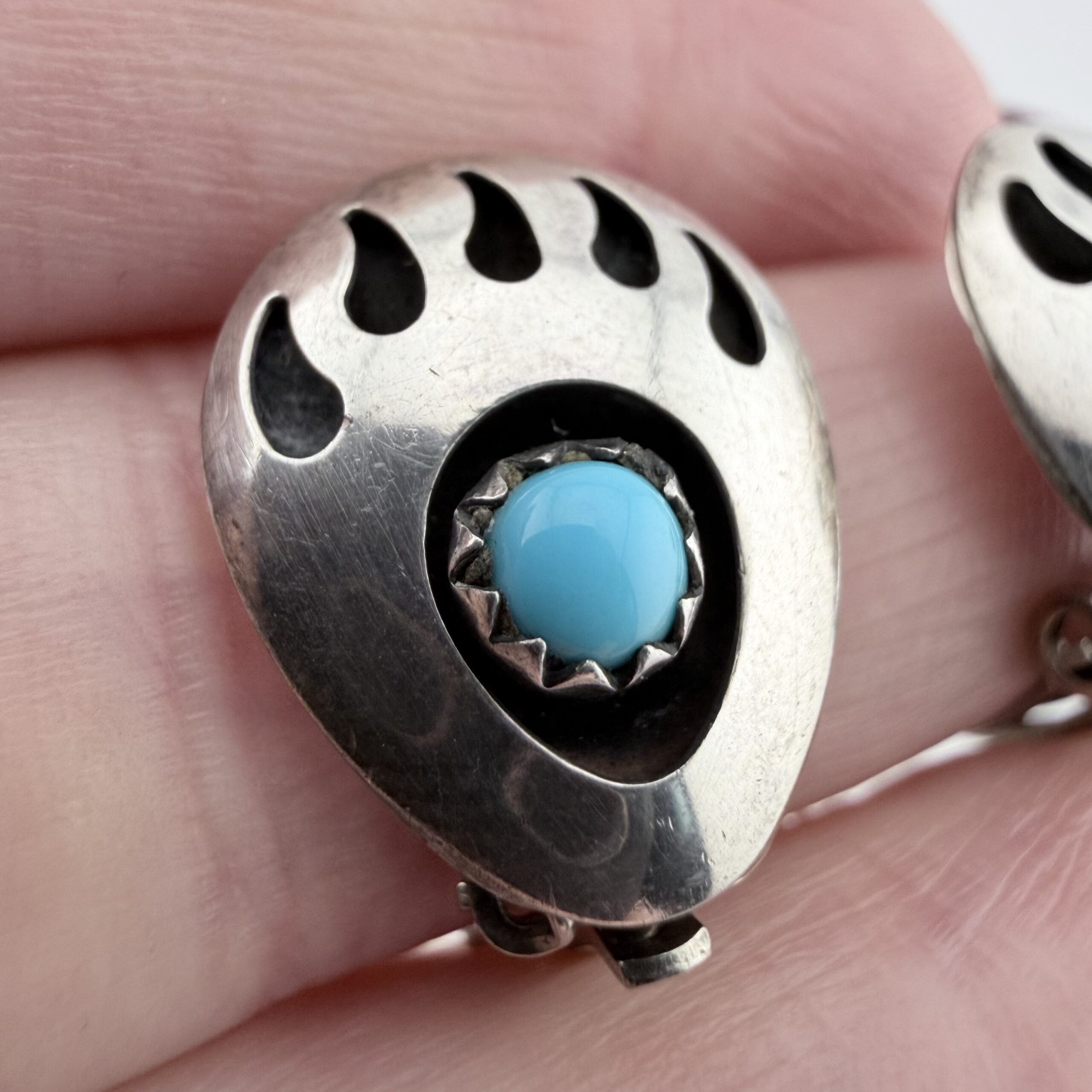 Vintage Native American Sterling Silver and Turquoise Bear Paw Clip-On Earrings - Image 3