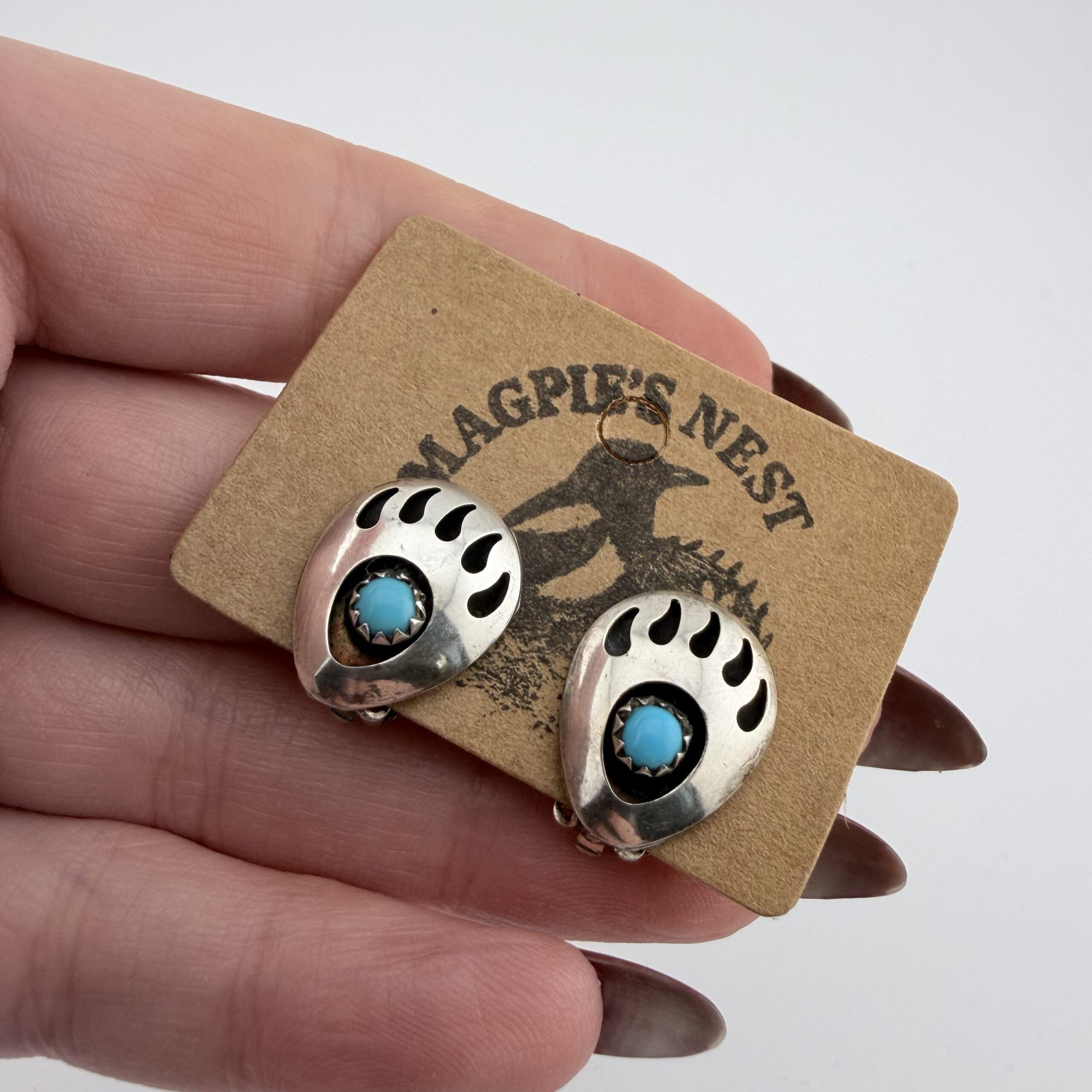 Vintage Native American Sterling Silver and Turquoise Bear Paw Clip-On Earrings - Image 5