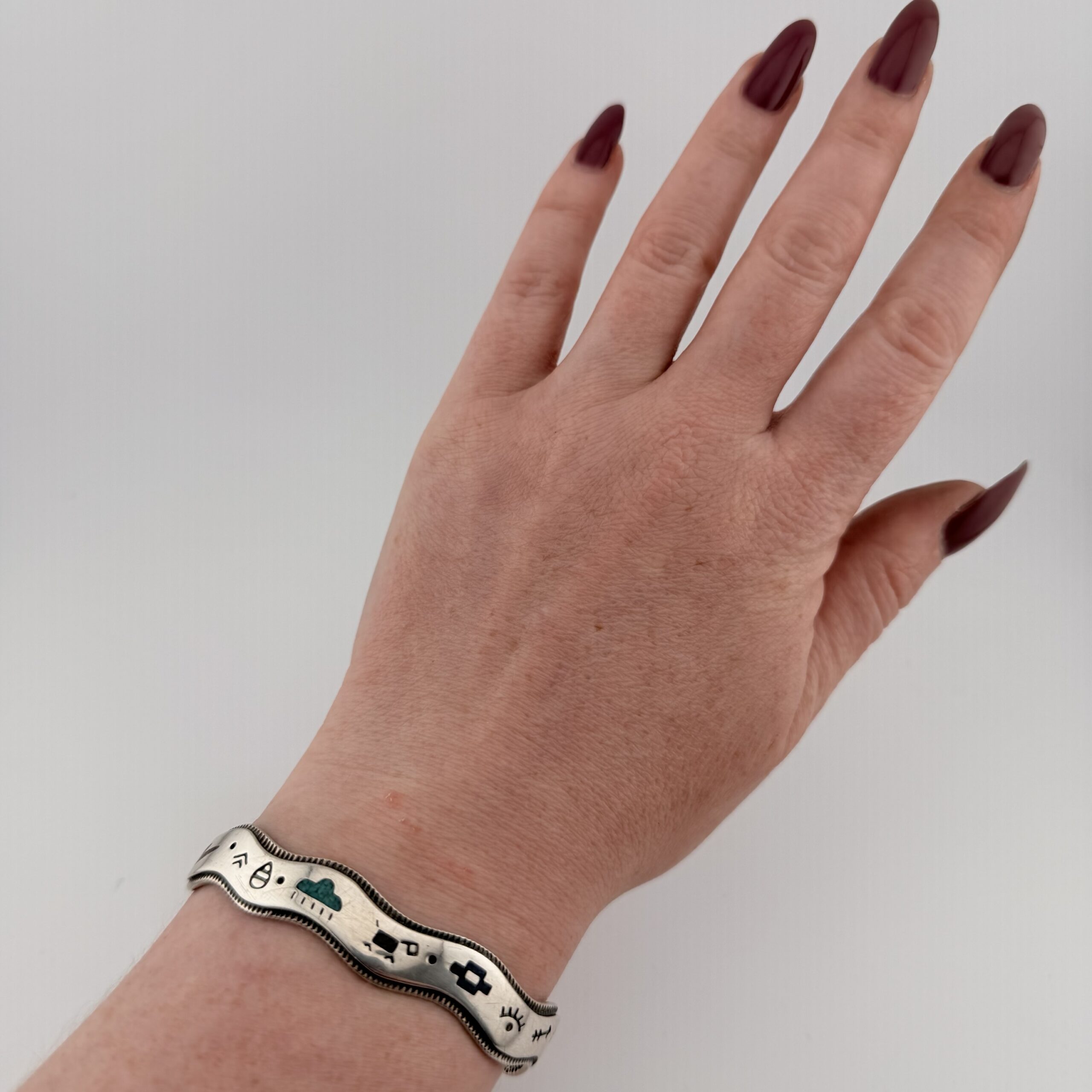 Vintage Old Carlisle Native American Sterling Silver Story Teller Cuff Bracelet - Image 8