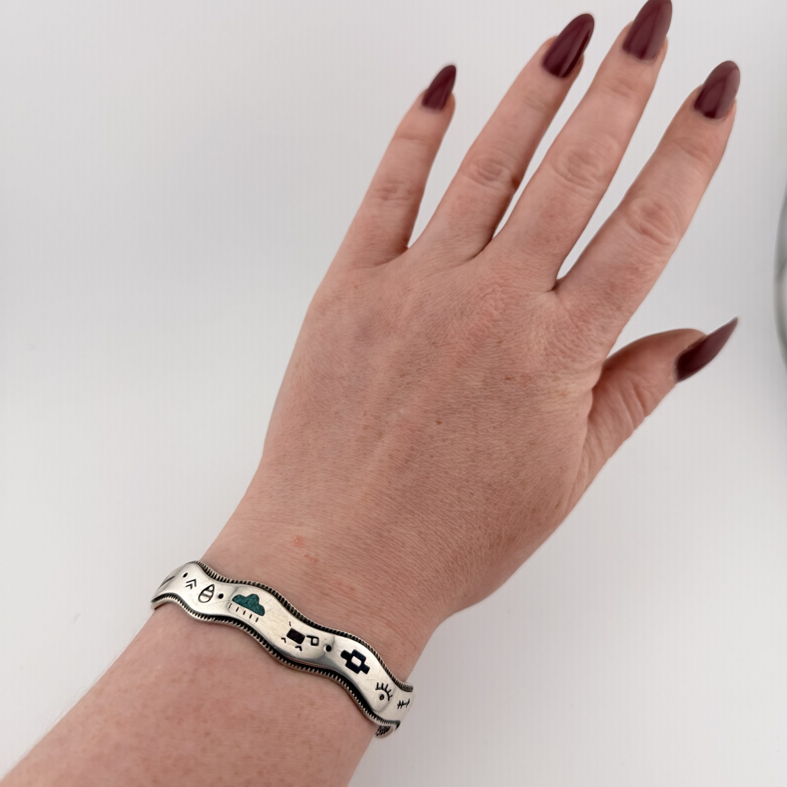 Vintage Old Carlisle Native American Sterling Silver Story Teller Cuff Bracelet - Image 9
