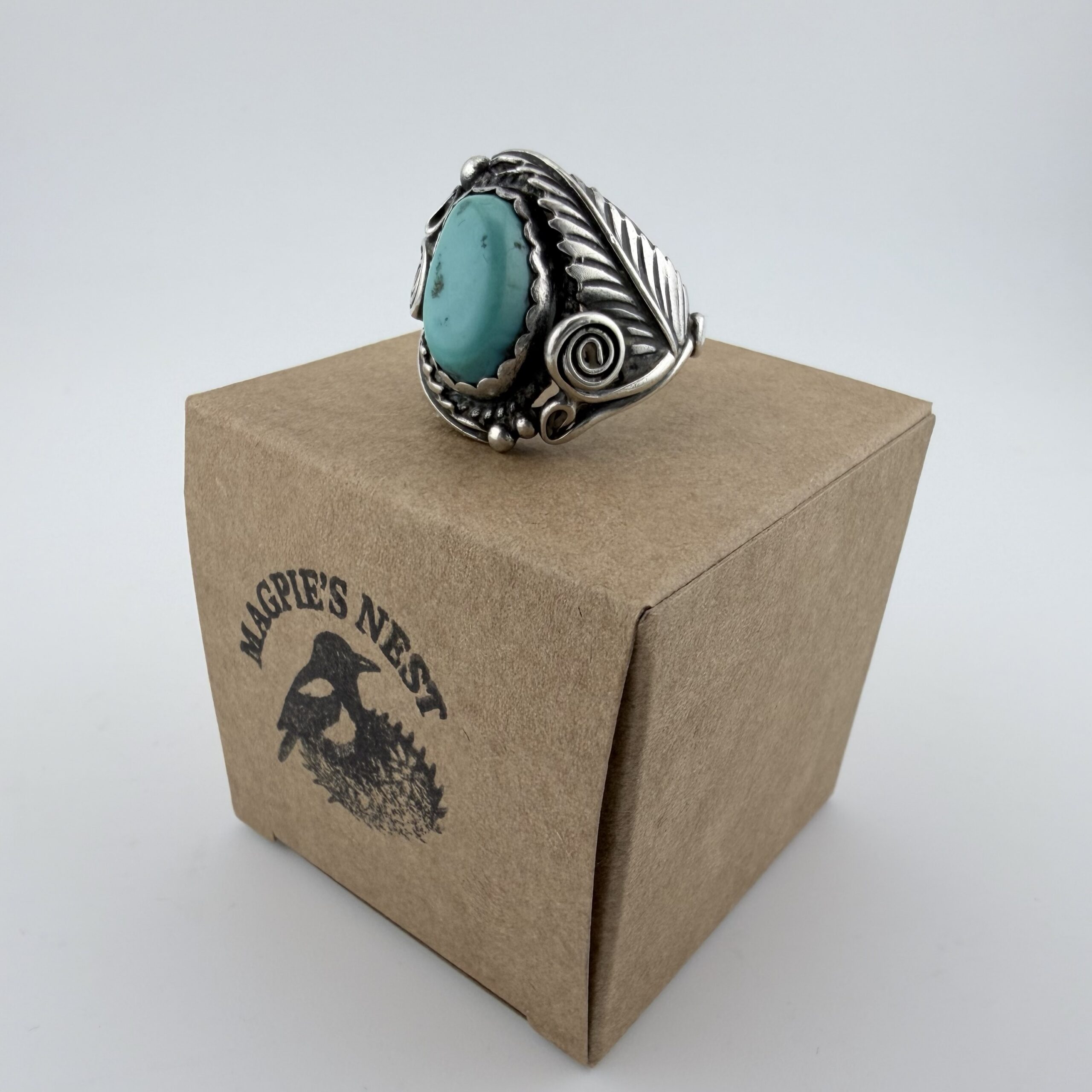 Vintage Ben Shiley Native American Sterling Silver and Turquoise Ring - Image 10