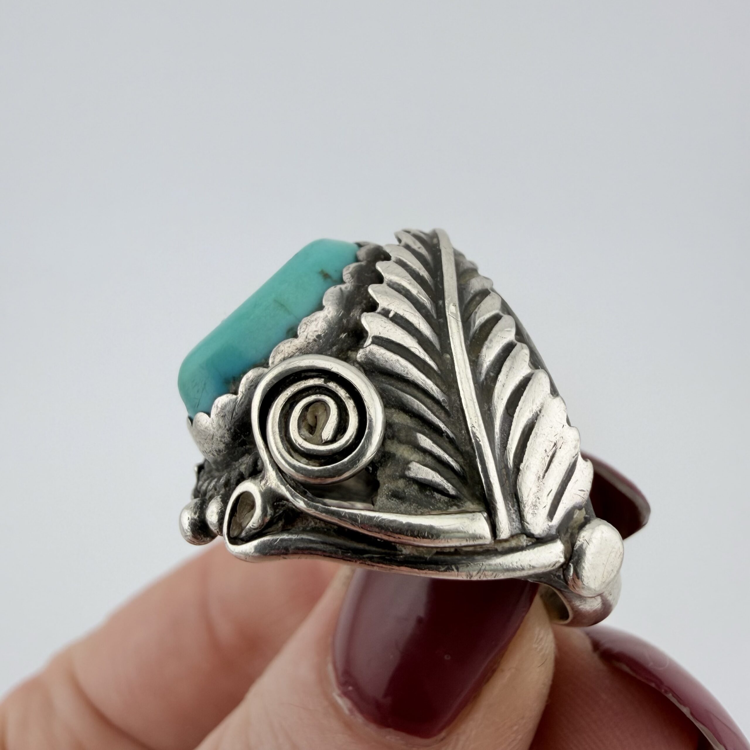 Vintage Ben Shiley Native American Sterling Silver and Turquoise Ring - Image 2