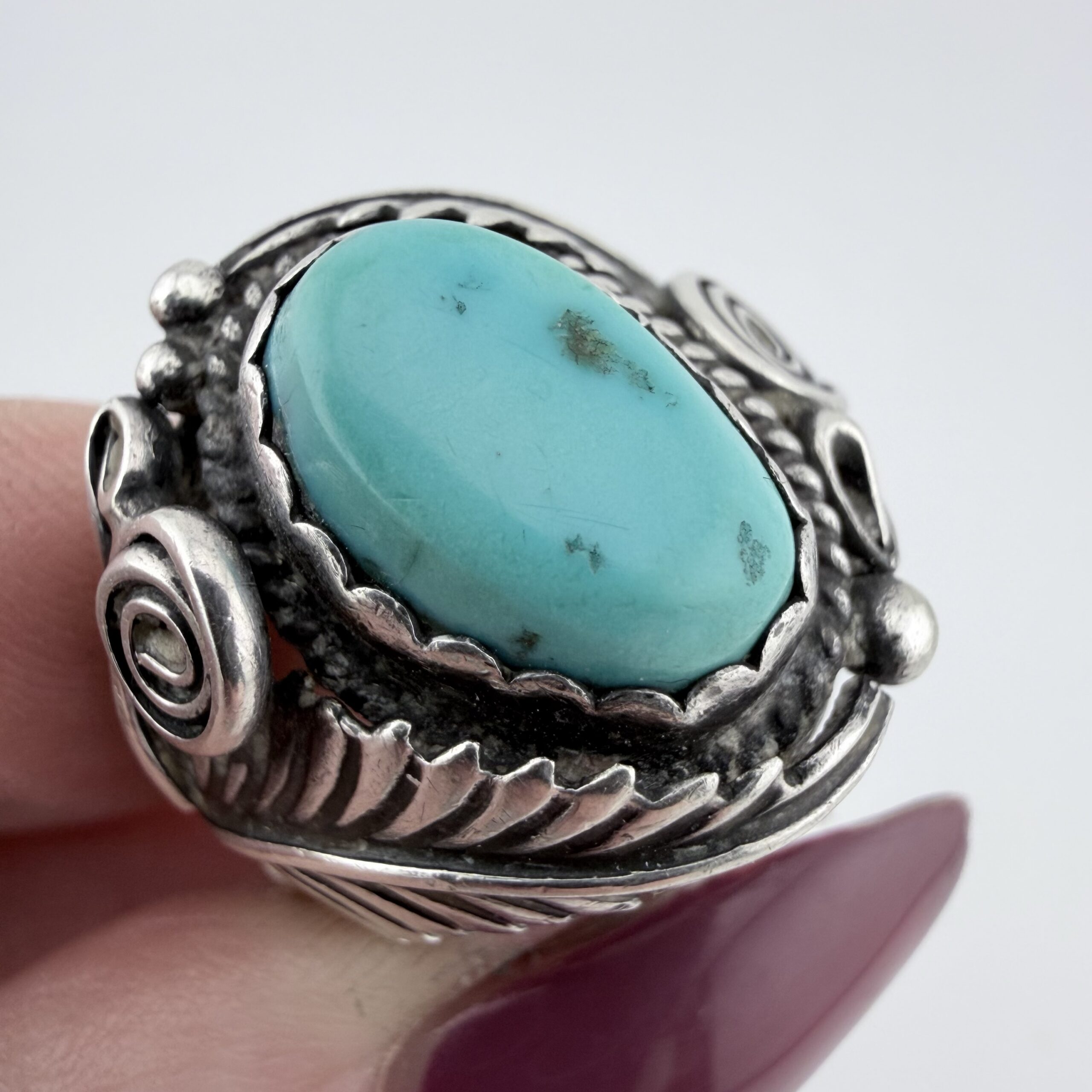 Vintage Ben Shiley Native American Sterling Silver and Turquoise Ring - Image 7