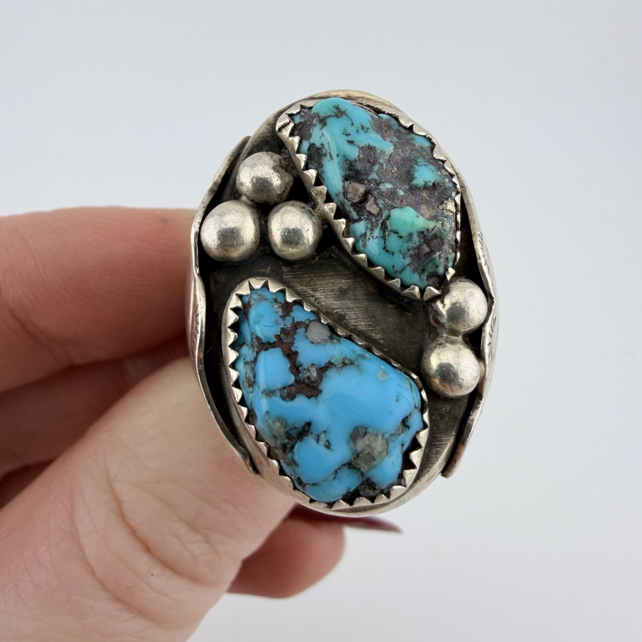Vintage Native American Sterling Silver and Chunky Turquoise Ring - Image 2