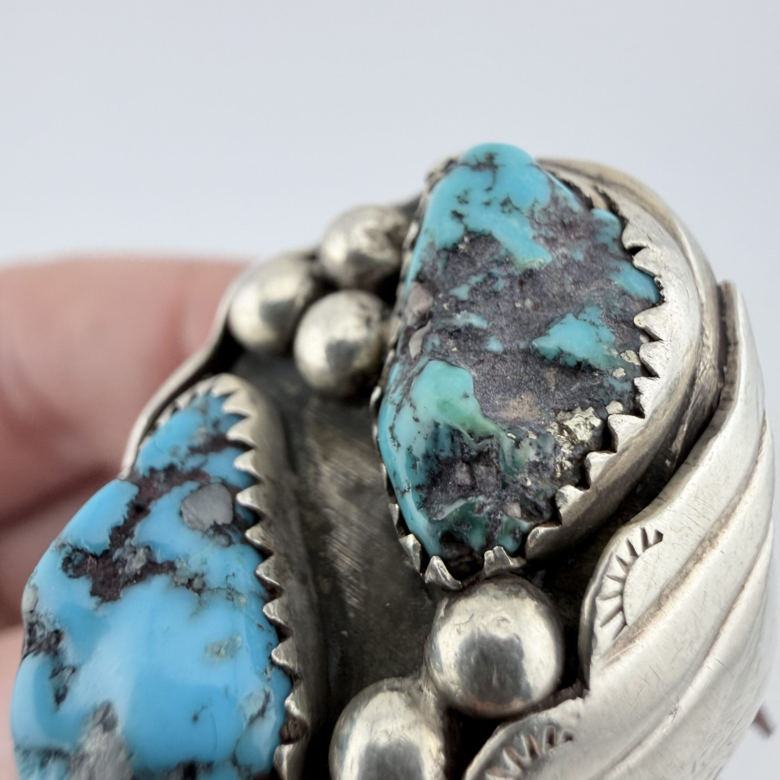 Vintage Native American Sterling Silver and Chunky Turquoise Ring - Image 4