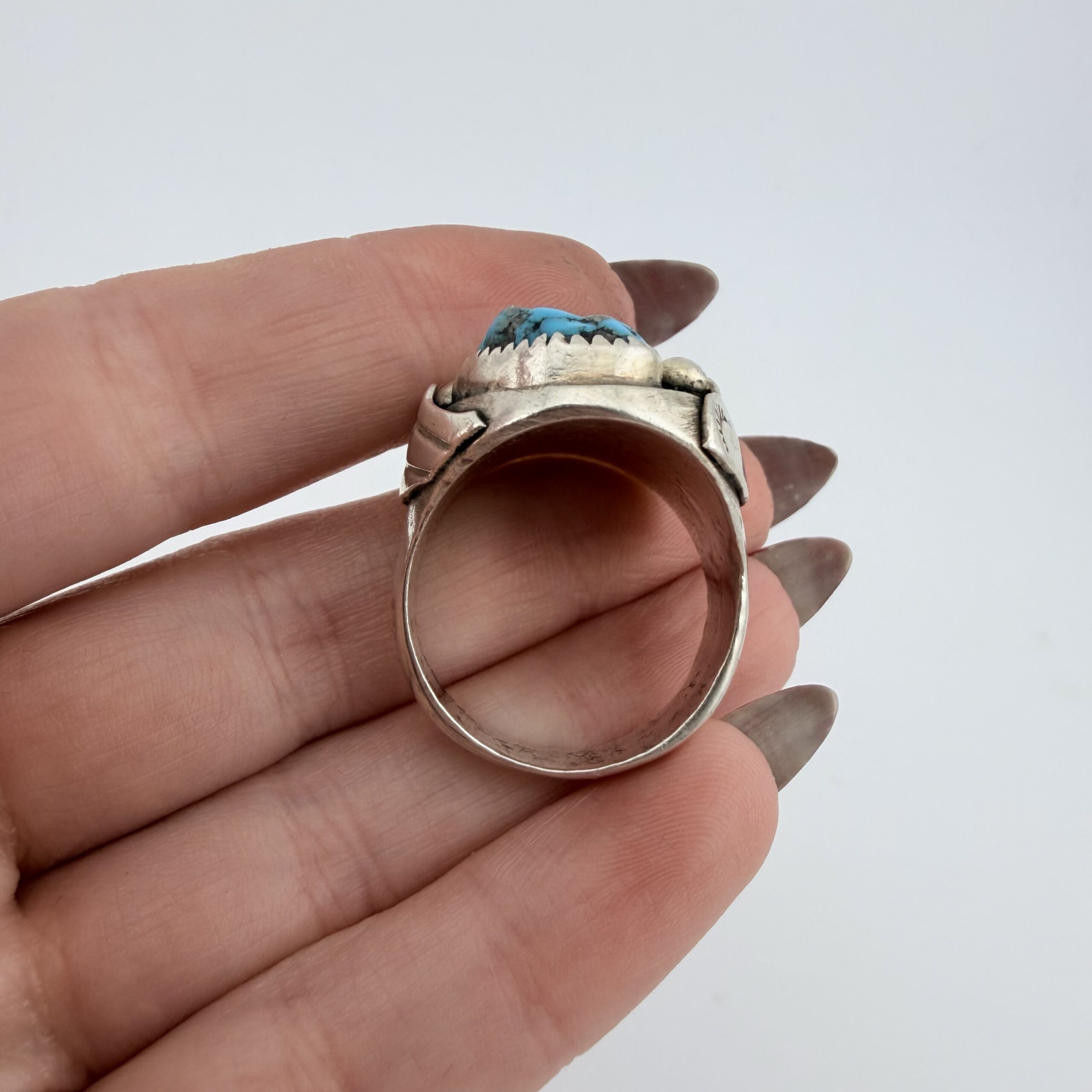Vintage Native American Sterling Silver and Chunky Turquoise Ring - Image 6