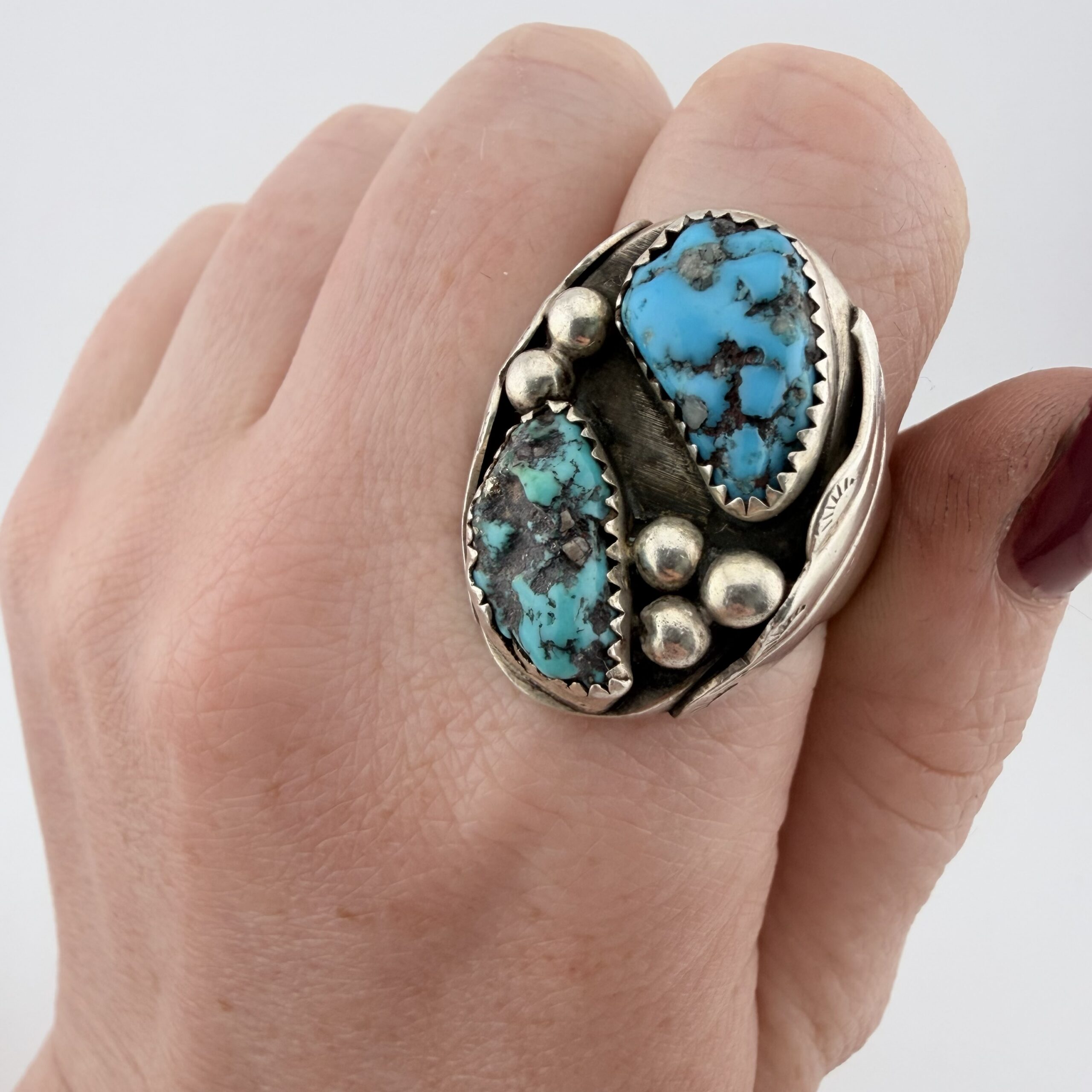 Vintage Native American Sterling Silver and Chunky Turquoise Ring - Image 8