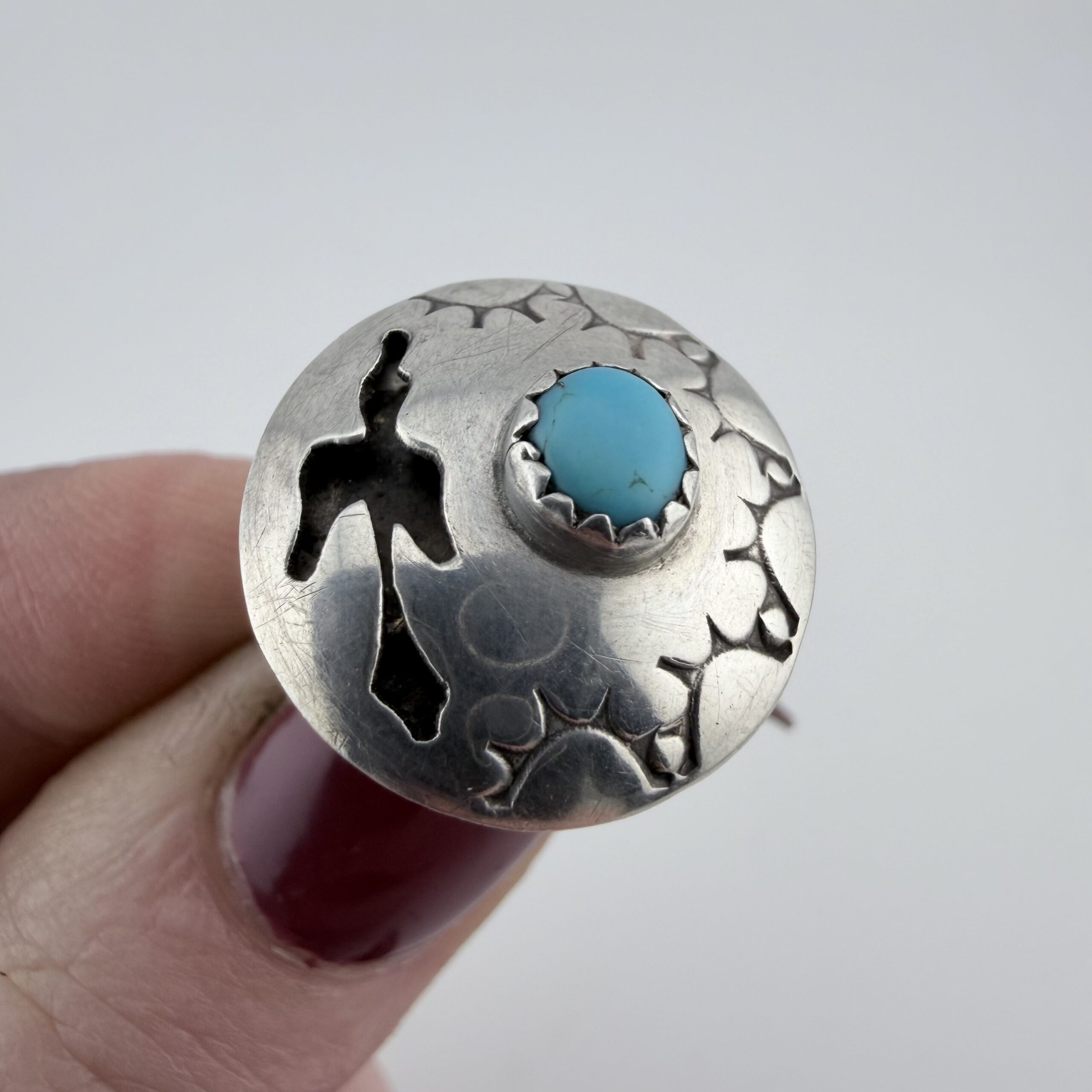 Vintage Native American Sterling Silver and Turquoise Thunderbird Ring - Image 2