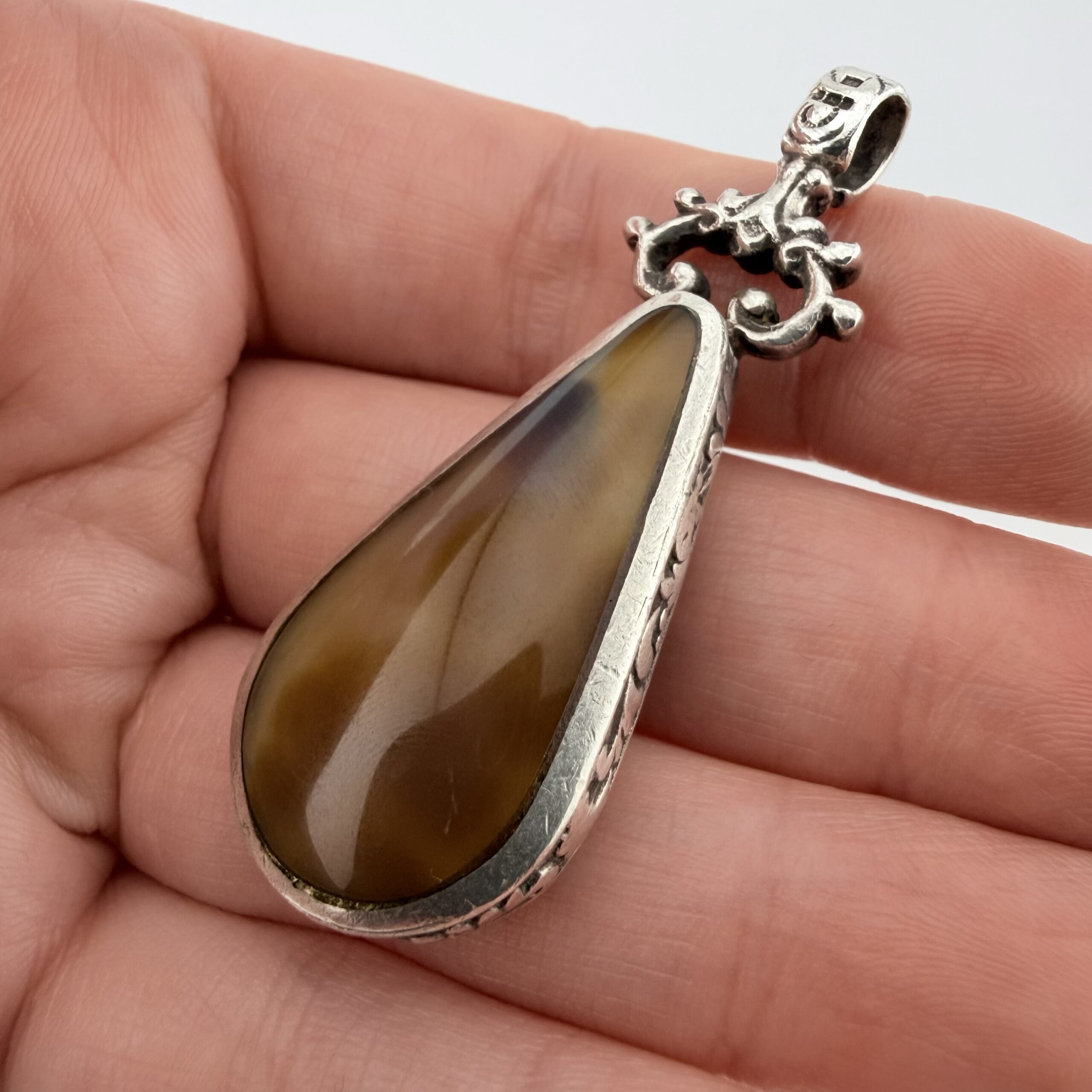 Vintage David Scott Walker Sterling Silver, Mexican Crazy Lace and Honey Agate Double Sided Pendant - Image 5