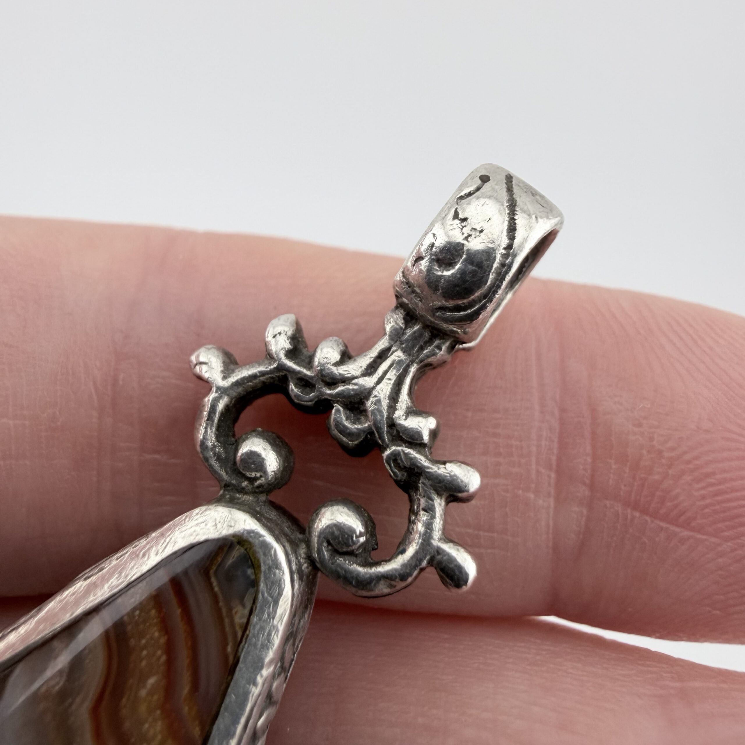 Vintage David Scott Walker Sterling Silver, Mexican Crazy Lace and Honey Agate Double Sided Pendant - Image 8