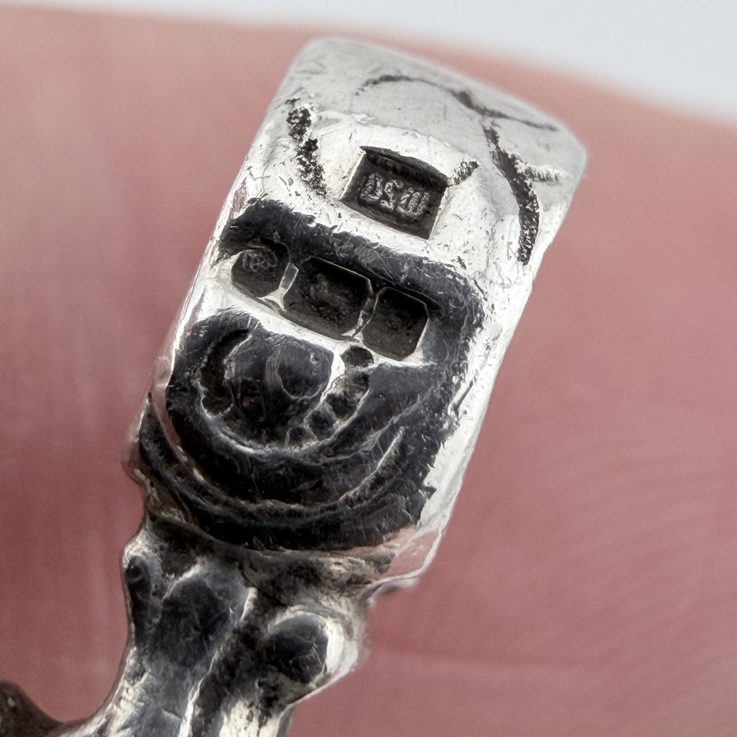 Vintage David Scott Walker Sterling Silver, Mexican Crazy Lace and Honey Agate Double Sided Pendant - Image 9