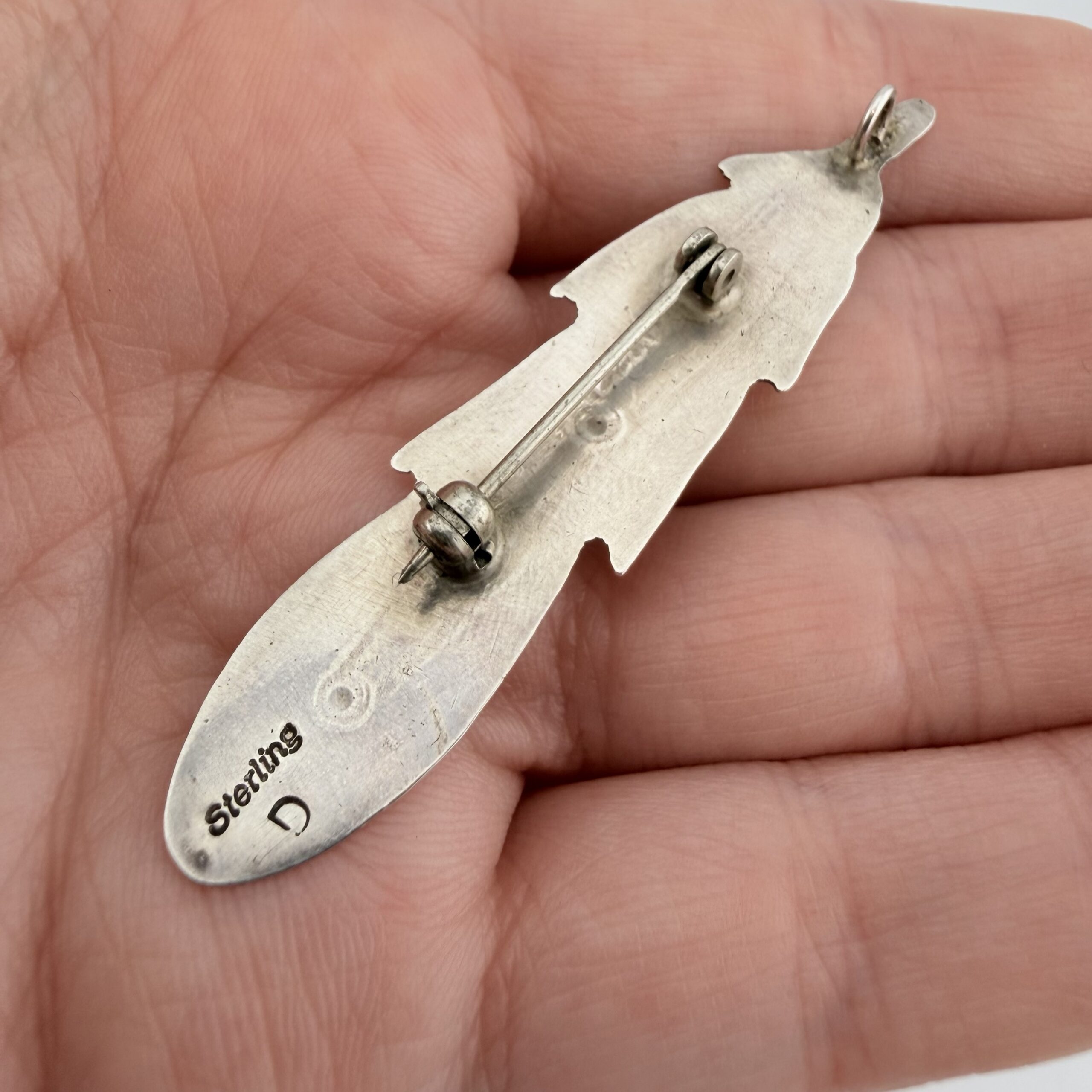 Vintage Native American Sterling Silver Feather Pendant / Brooch - Image 3
