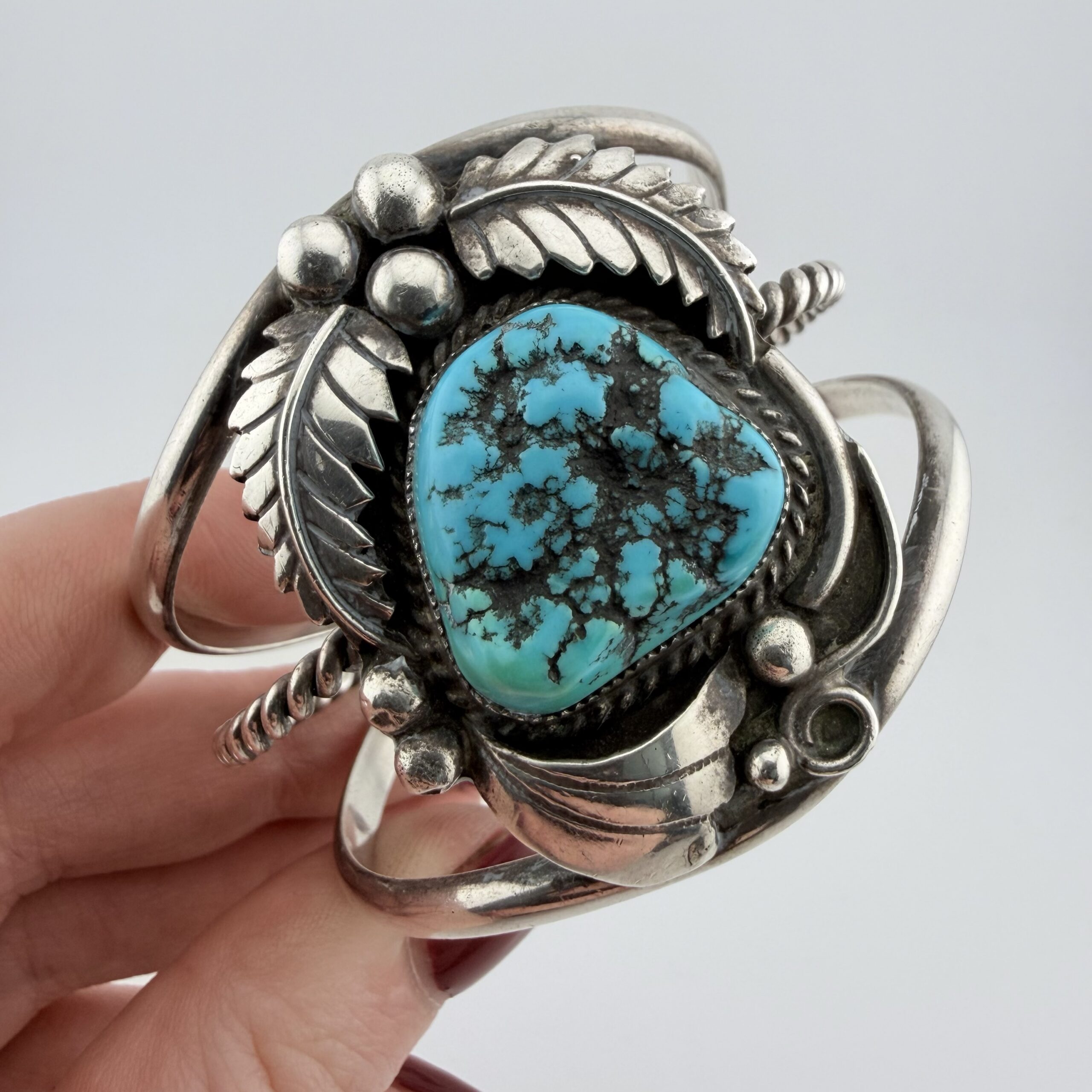 Large Vintage Native American Navajo Sterling Silver and Turquoise Cuff - Image 2