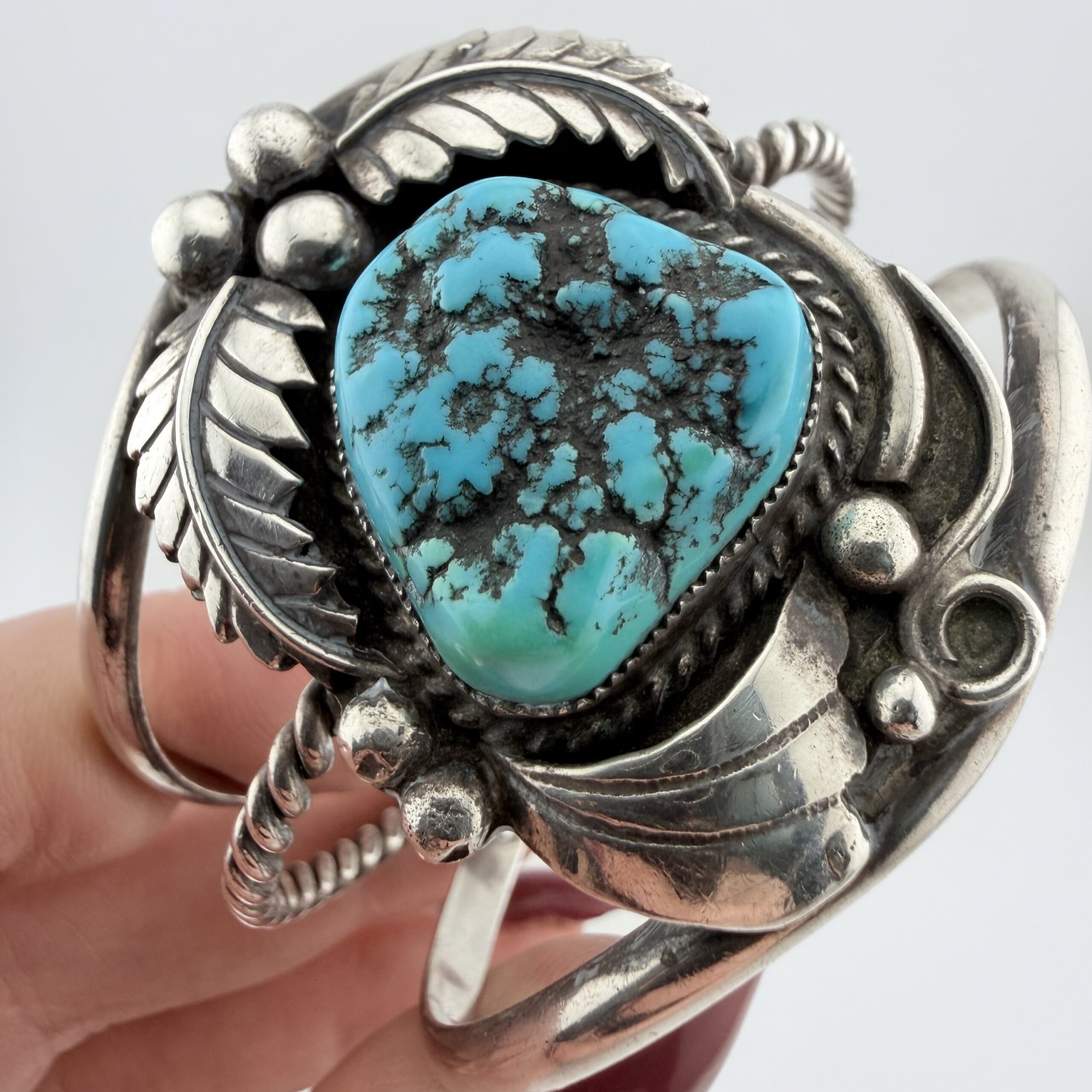 Large Vintage Native American Navajo Sterling Silver and Turquoise Cuff - Image 3