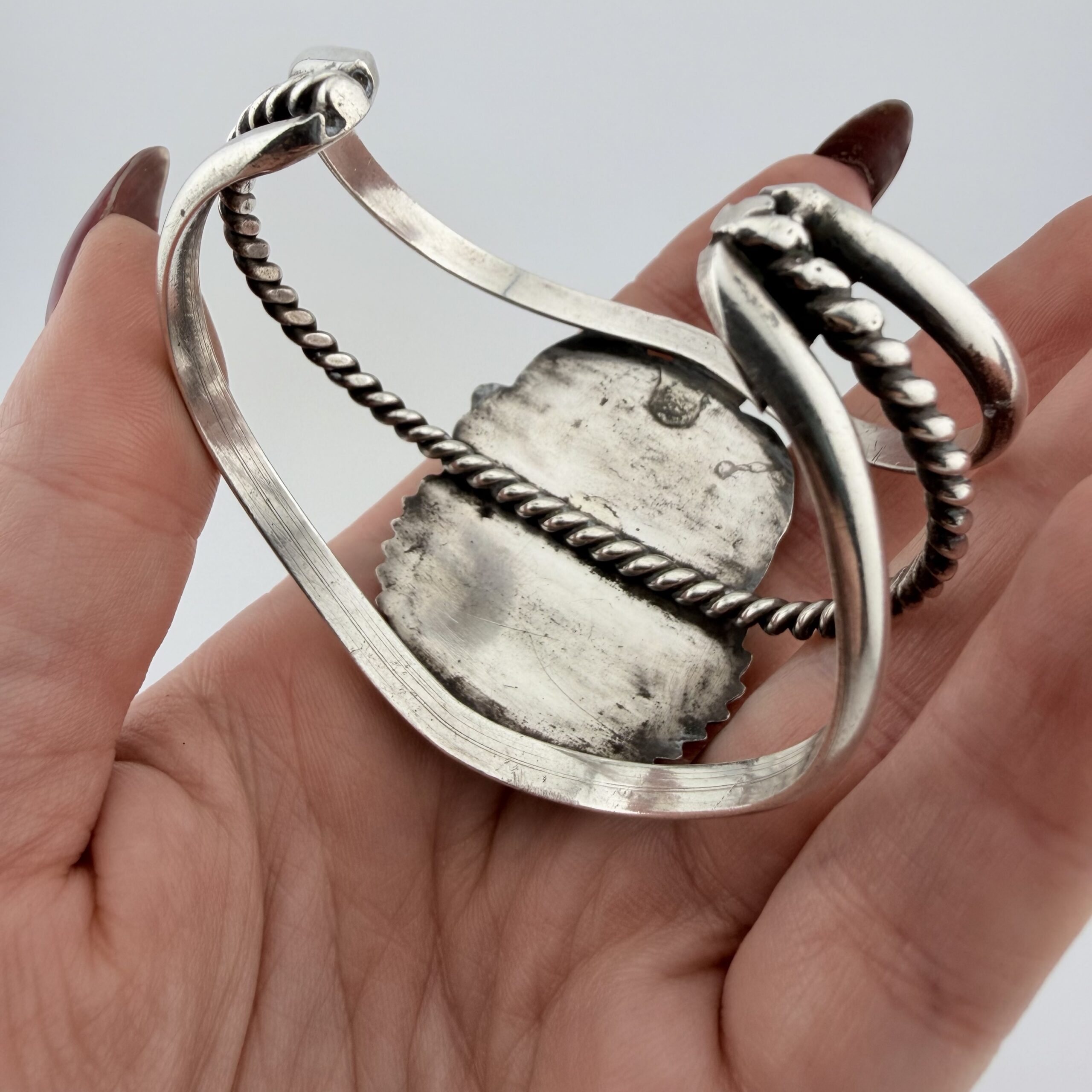Large Vintage Native American Navajo Sterling Silver and Turquoise Cuff - Image 7
