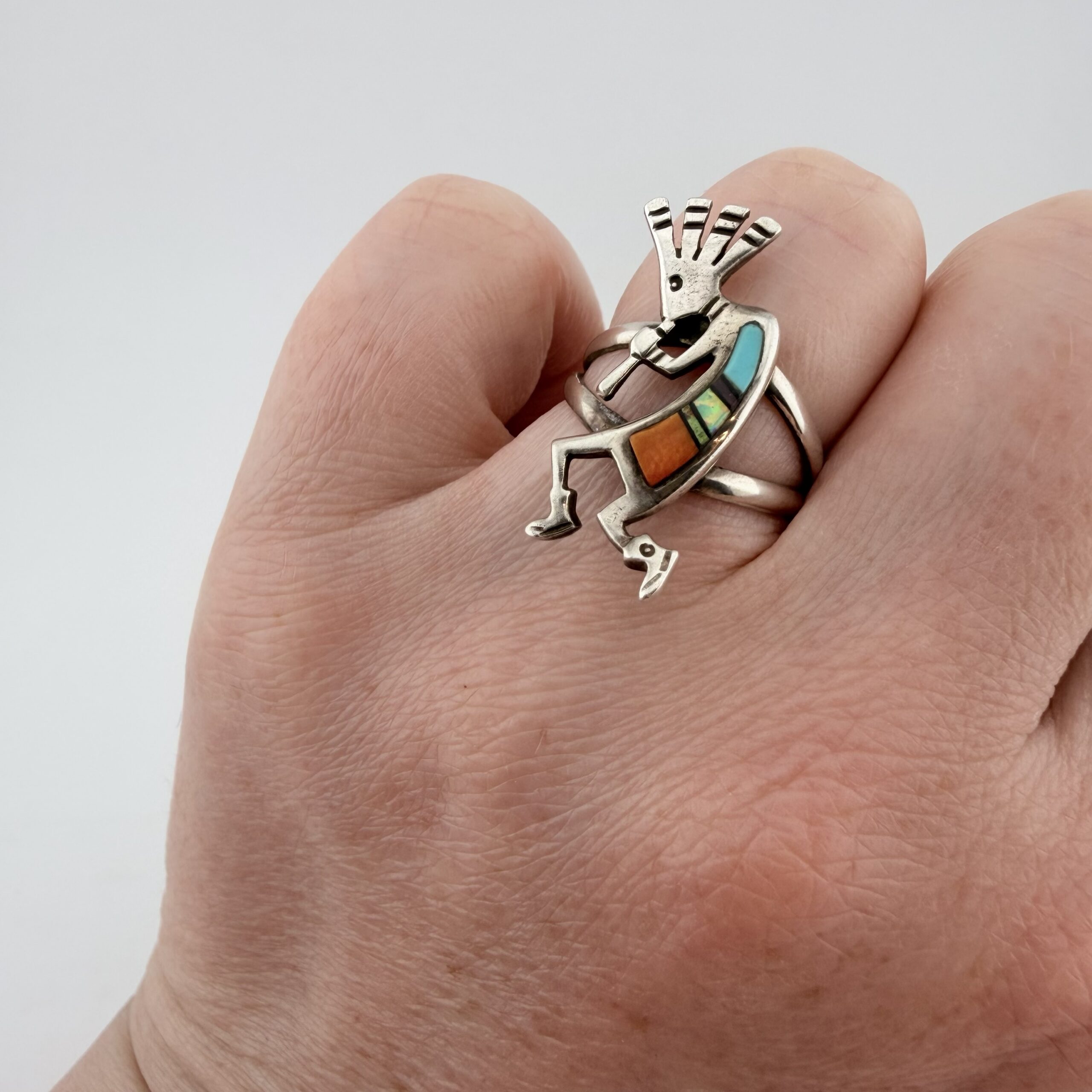 Vintage Native American Sterling Silver and Inlay Mosaic Kokopelli Flute Player Ring - Image 6