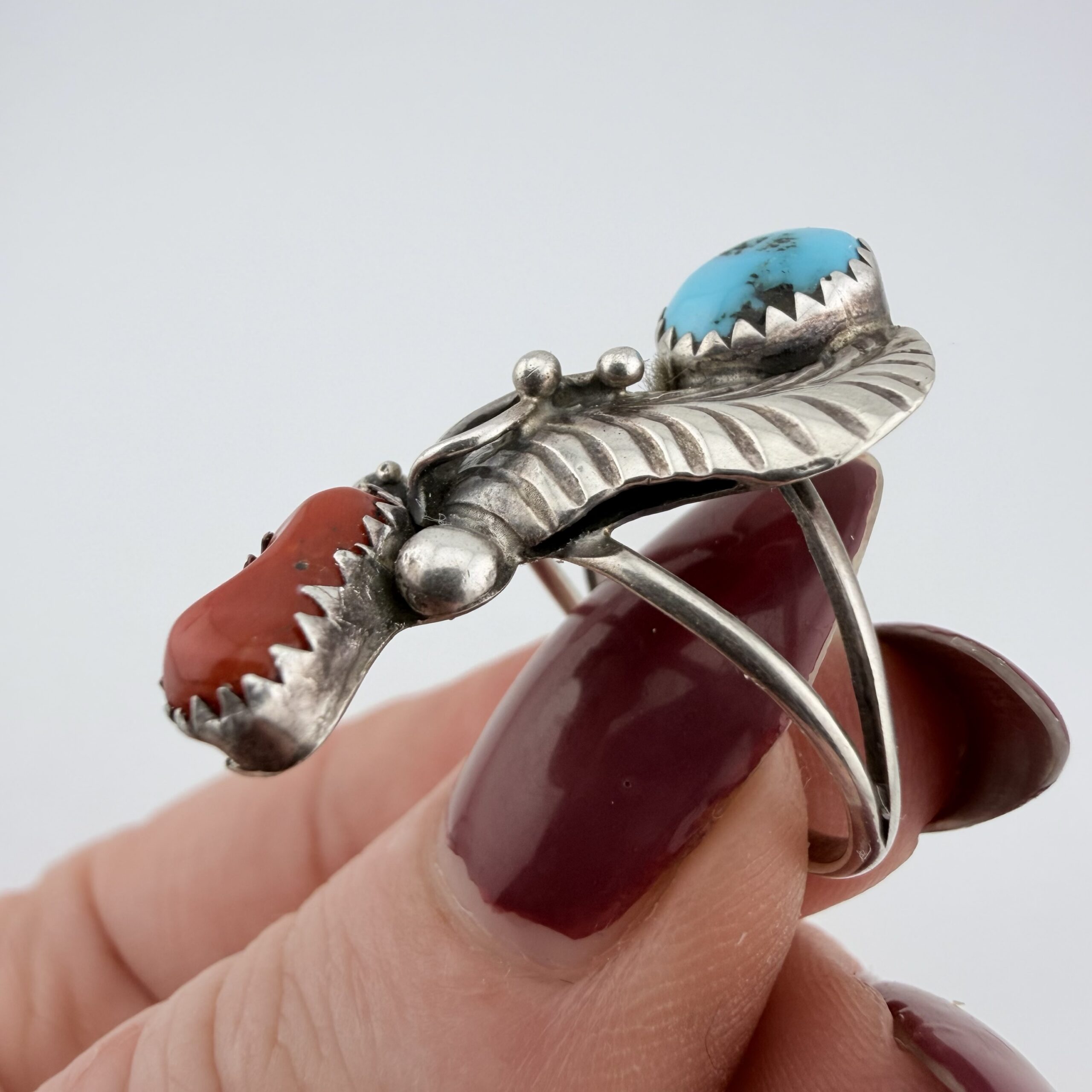 Vintage Native American Sterling Silver, Turquoise and Coral Ring - Image 3