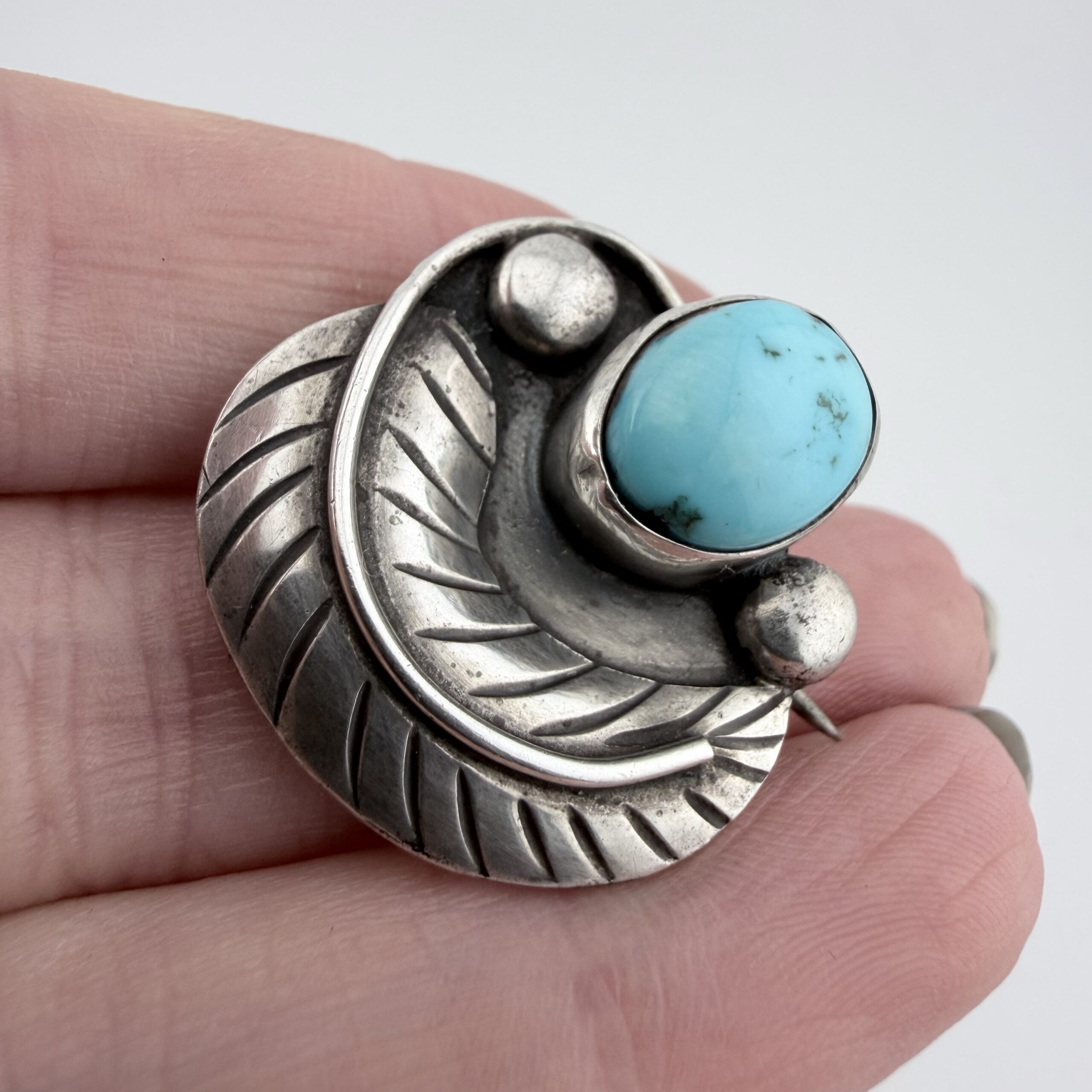 Vintage Native American Sterling Silver and Turquoise Feather Brooch - Image 3