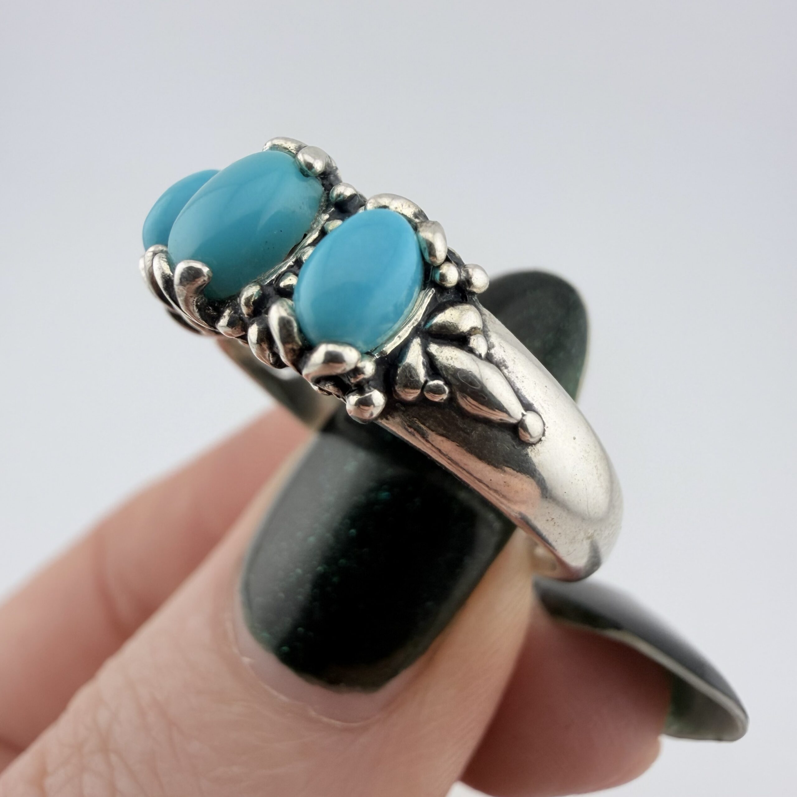Carolyn Pollack Relios Southwestern Sterling Silver and Turquoise Trilogy Ring - Image 3