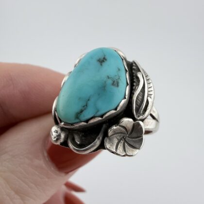 Vintage Native American Sterling Silver and Turquoise Ring