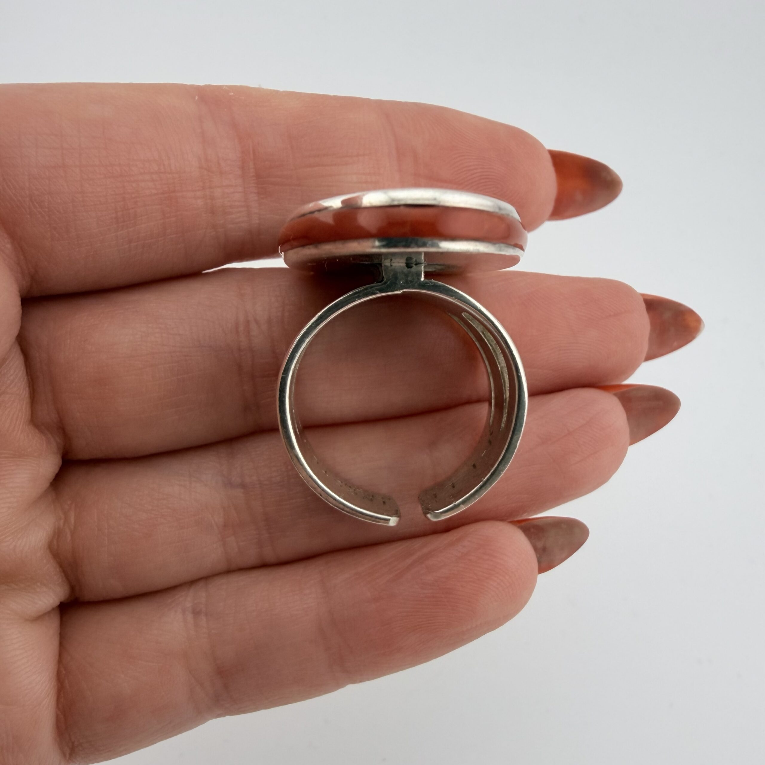 Jay and Irene Livingston Native American Sterling Silver Cardinal Bird Inlay Ring - Image 7