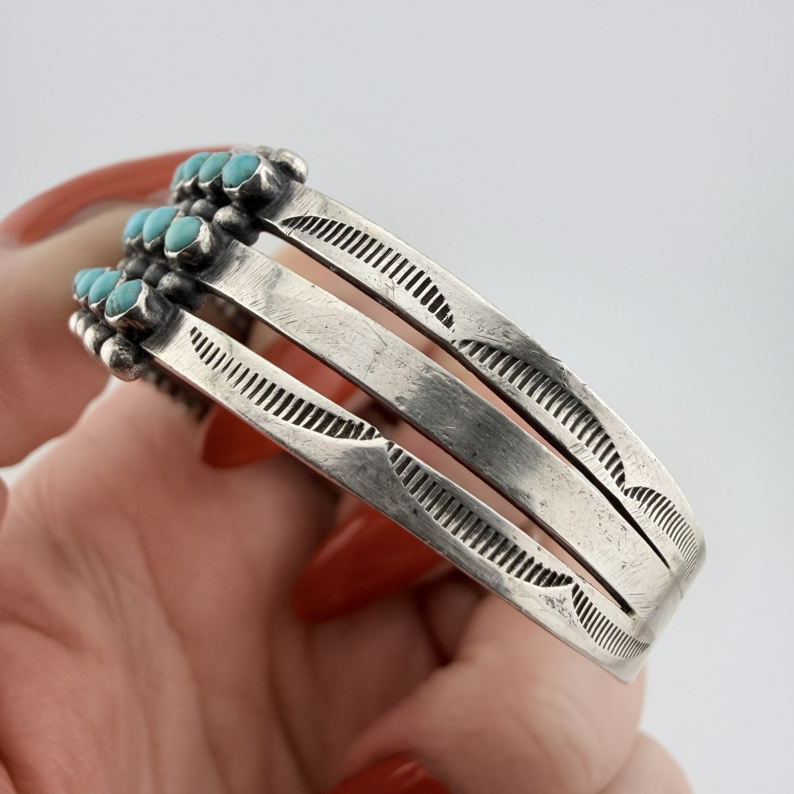 Vintage Native American Sterling Silver and Turquoise Snake-Eye Cuff Bracelet - Image 4