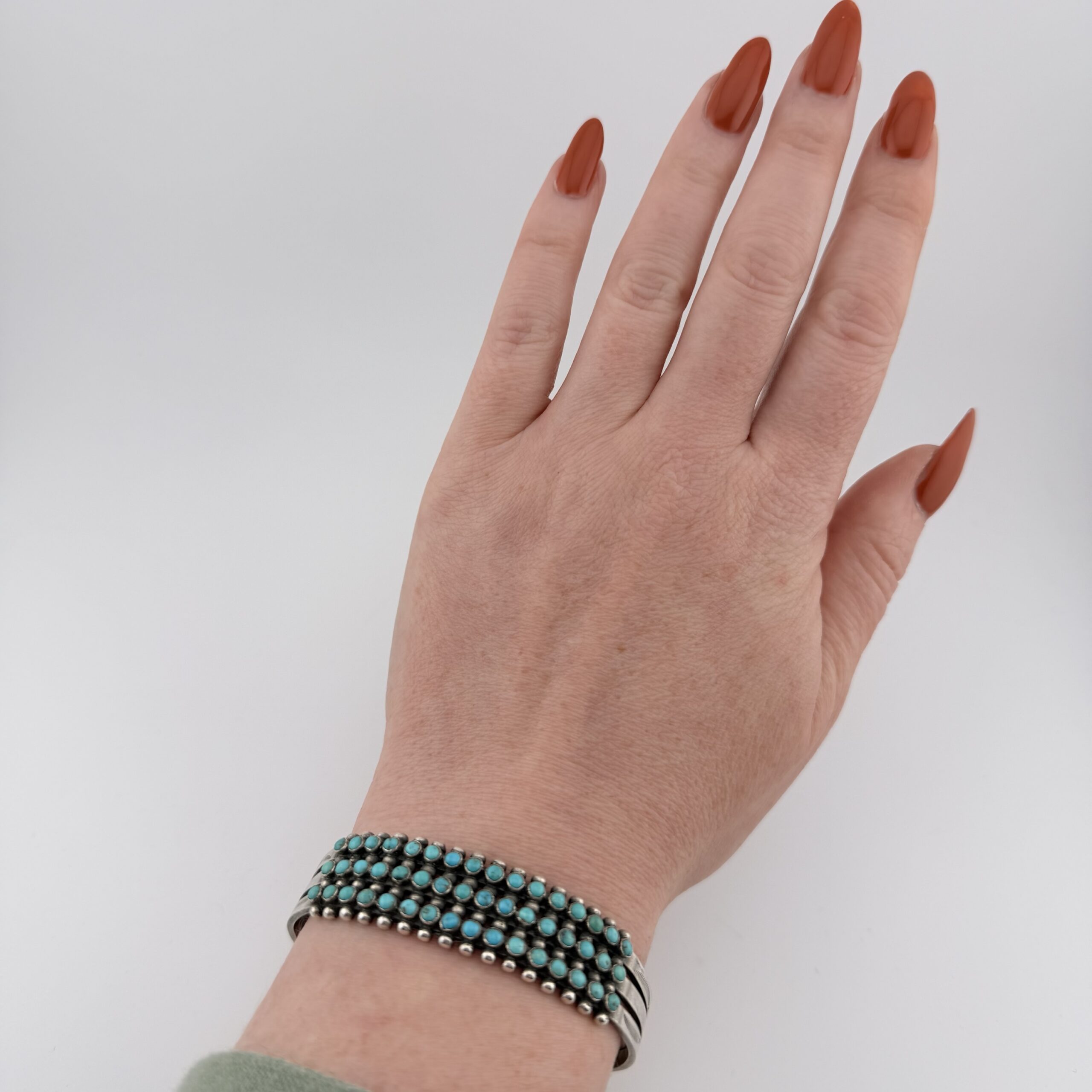 Vintage Native American Sterling Silver and Turquoise Snake-Eye Cuff Bracelet - Image 9