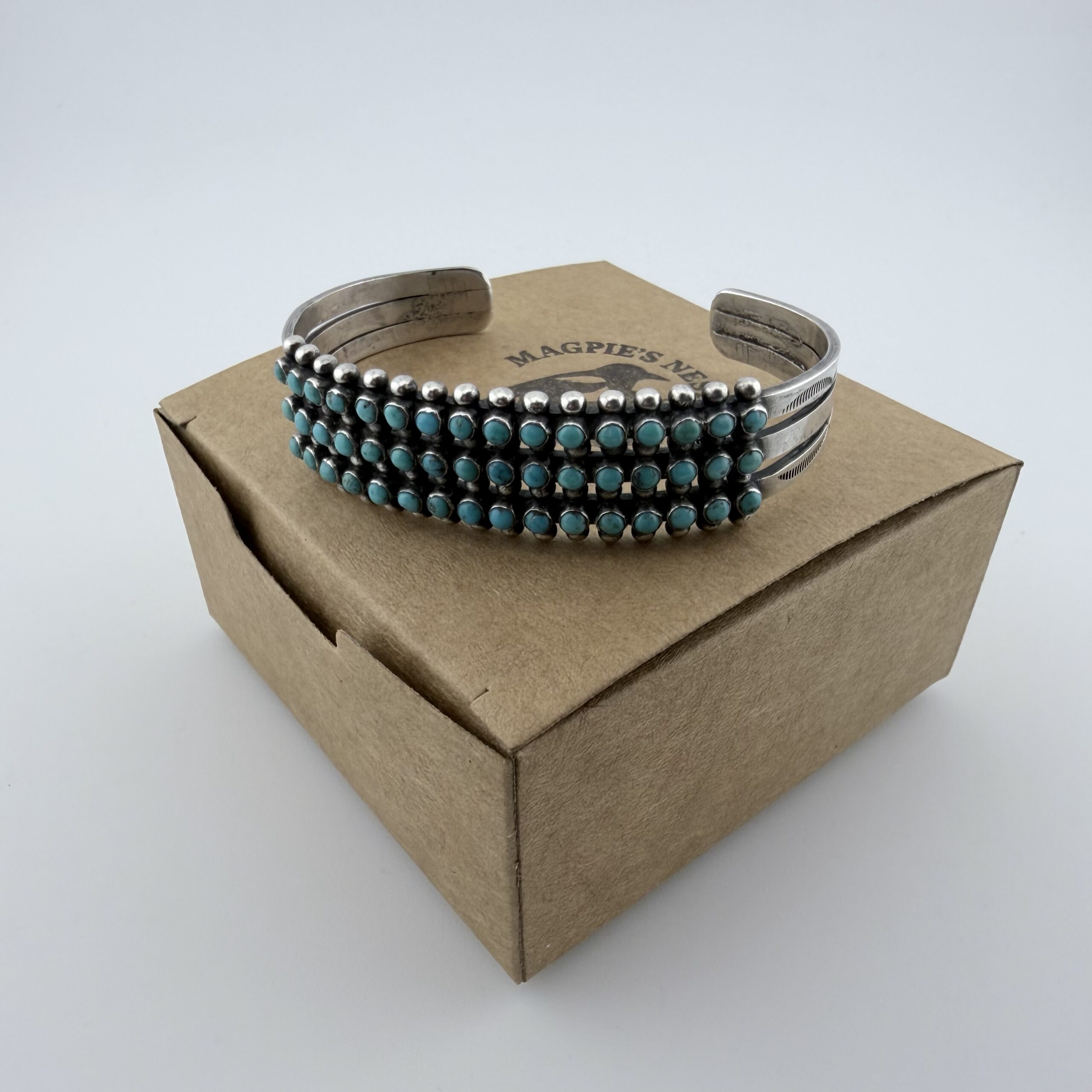 Vintage Native American Sterling Silver and Turquoise Snake-Eye Cuff Bracelet - Image 10