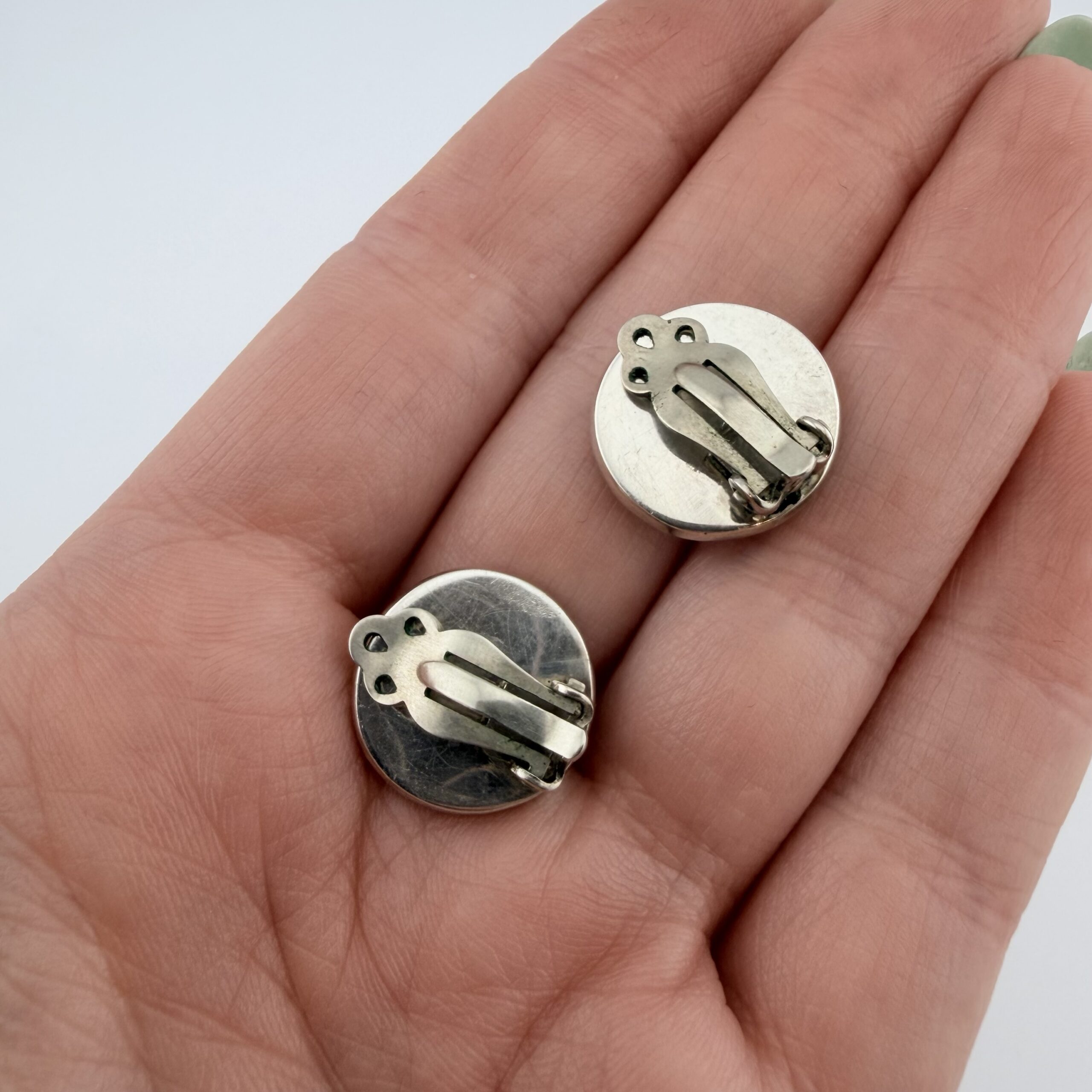 Vintage Native American Sterling Silver Inlay Clip-On Earrings - Image 4